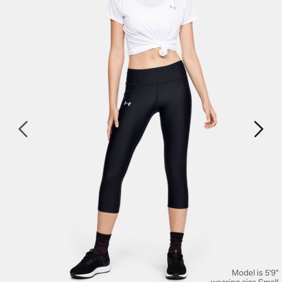 NWT Under Armour heat gear mileage crop pants